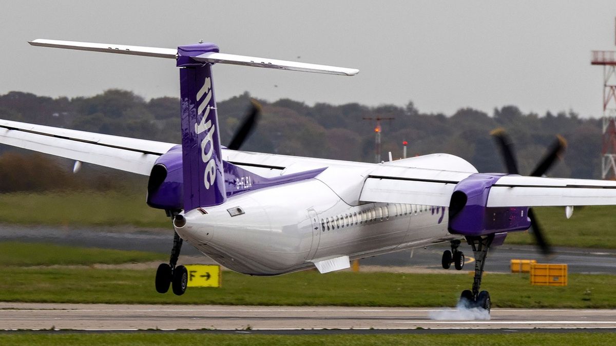 Britské aerolinky Flybe zastavily provoz